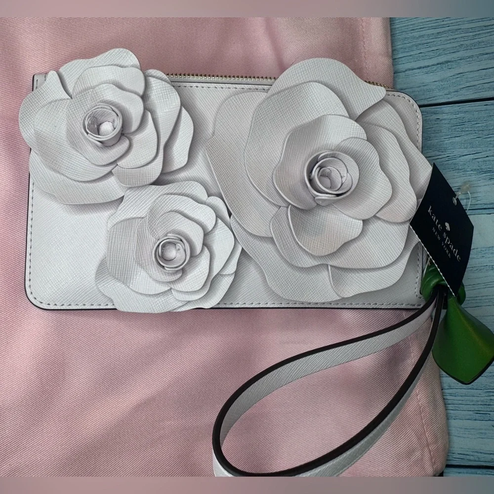 Kate Spade 3D Flora Flower Medium L-Zip Wristlet Pale Amethyst - KK972 MSRP $179 - Picture 9 of 16